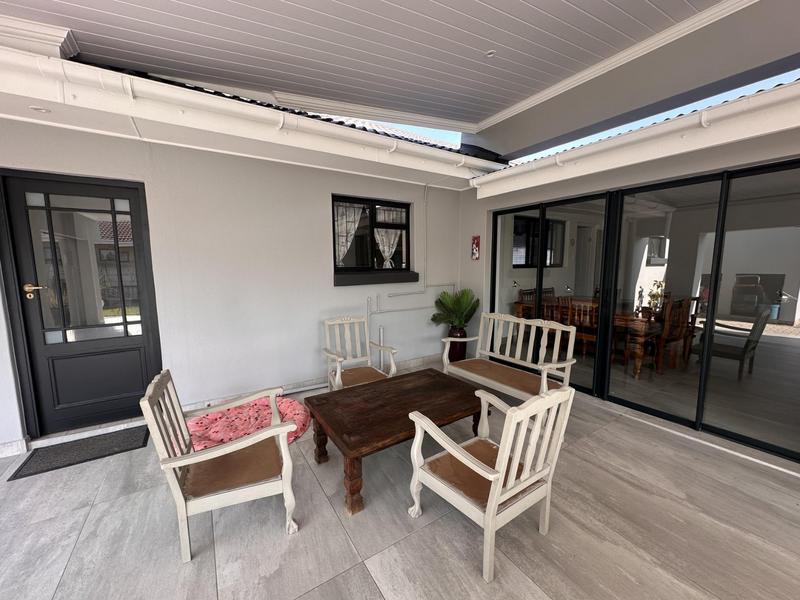 5 Bedroom Property for Sale in Fraaiuitsig Western Cape